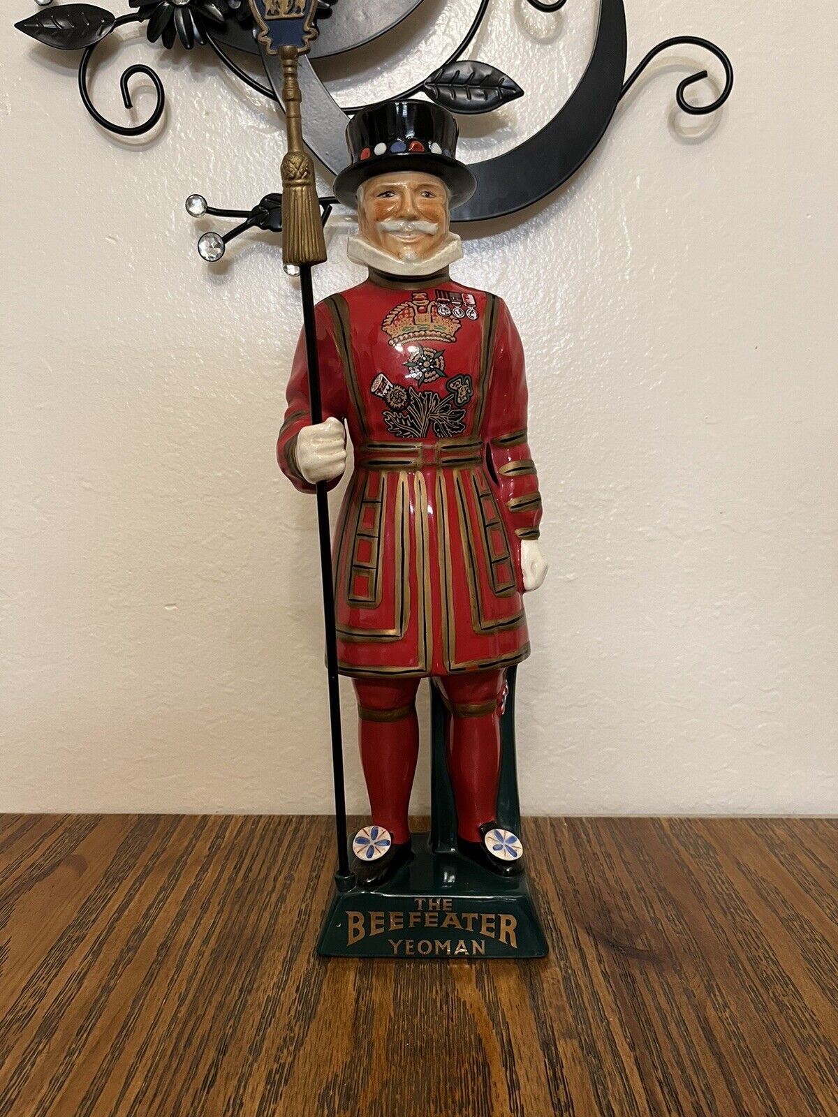 The Beefeater Yeoman Gin Decanter Ceramic - Vintage Made In England